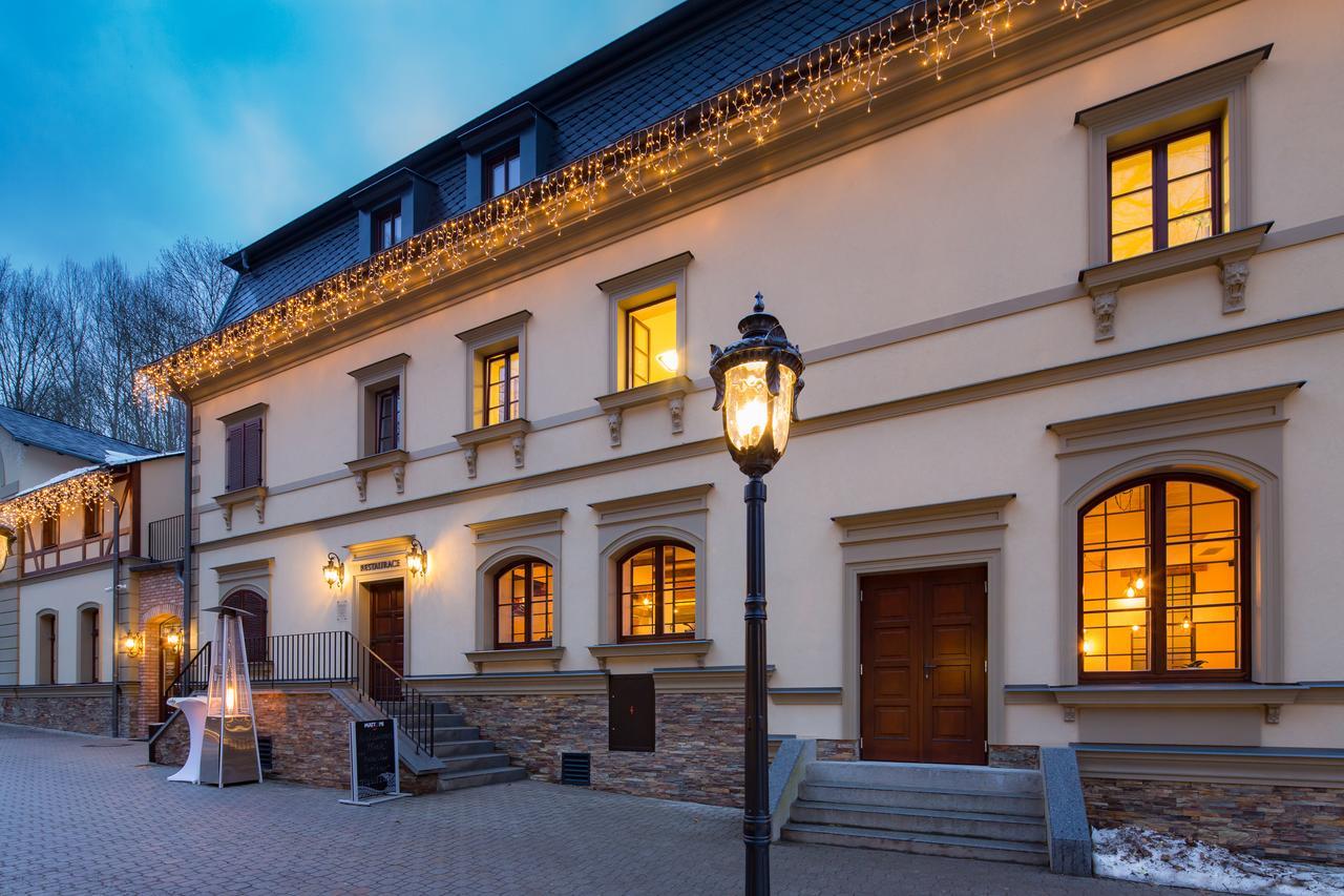 Hotel Male Versailles Karlovy Vary Exterior photo